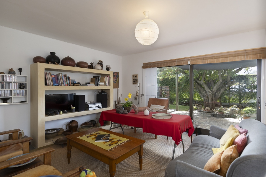 To Let 3 Bedroom Property for Rent in Kalamunda Western Cape